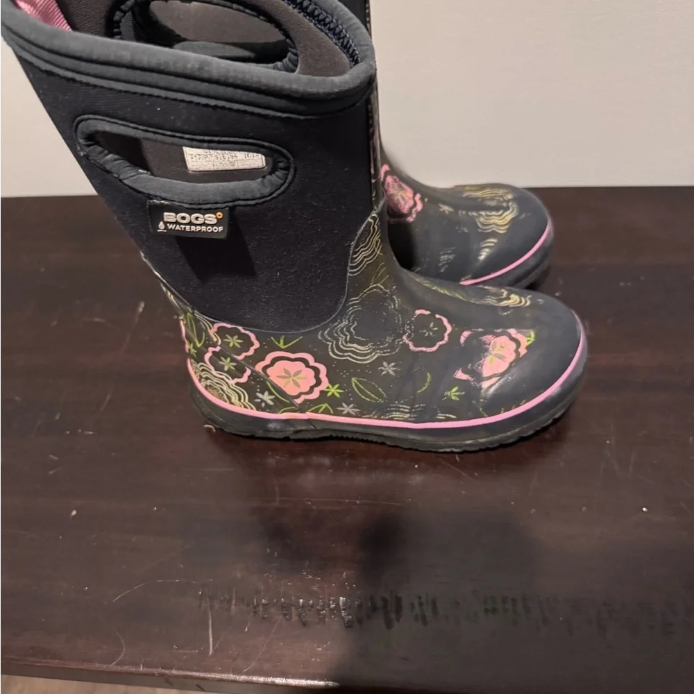 Bogs Kids Classic Posey Waterproof Boots - Black and Pink